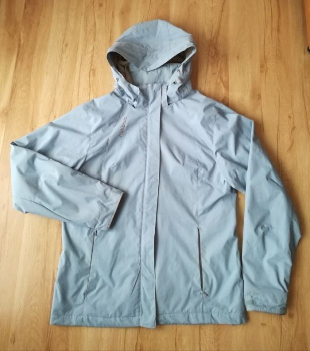 Damska kurtka sportowa z kapturem lekko ocieplana