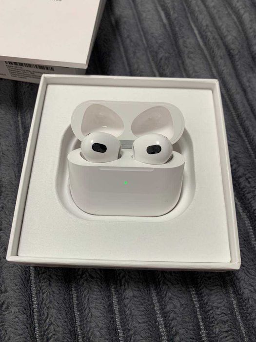 Оригінал apple airpods 3
