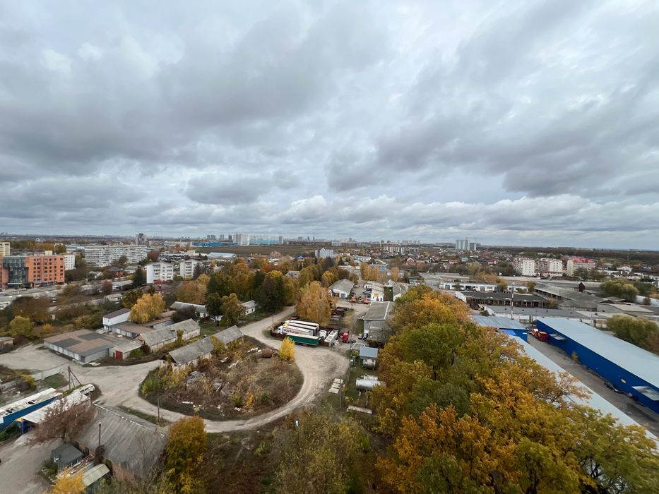 Без% Продається трикімнатна квартира в Park Plaza, Чабани, РОЗСТРОЧКА
