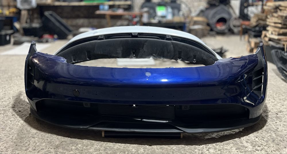 Передній бампер взборі для porsche taycan GTS, 4s