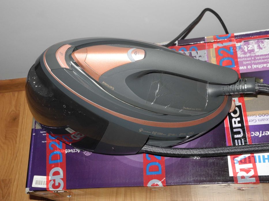 Generator pary żelazko parowe Philips PerfectCare Seri 9000 PSG9040/80