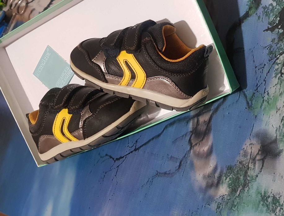 Кроссовки GEOX размер 23