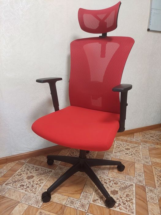 Крісло офісне Barsky Mesh BM-01 black/red