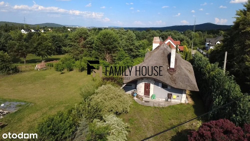 Barokowy dom, Strzecha, Duża działka i taras