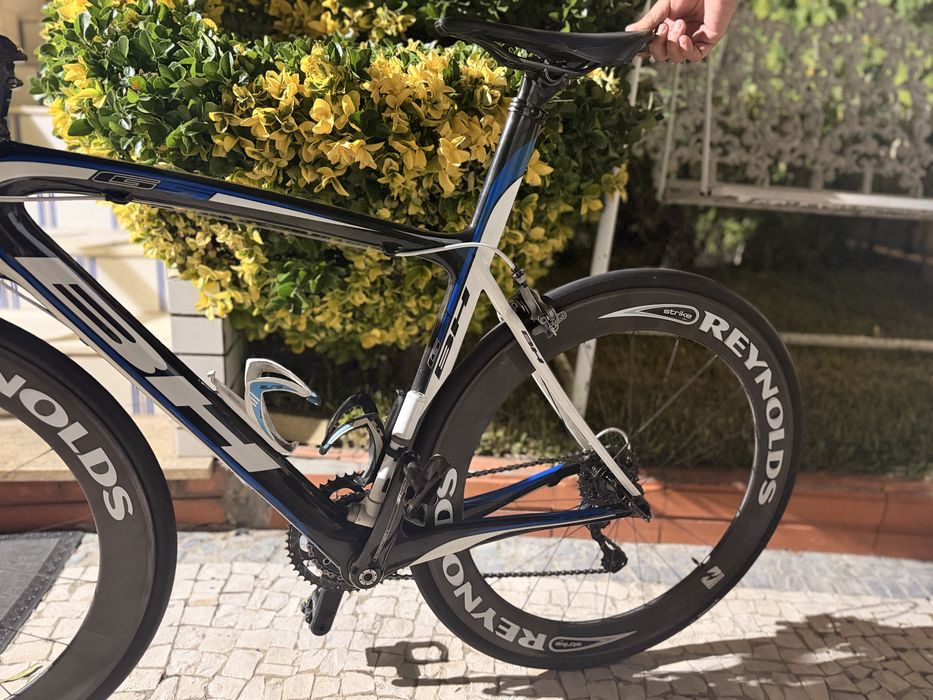 BH G5 Carbono M | Shimano 105 | Rodas Reynolds Strike Carbon