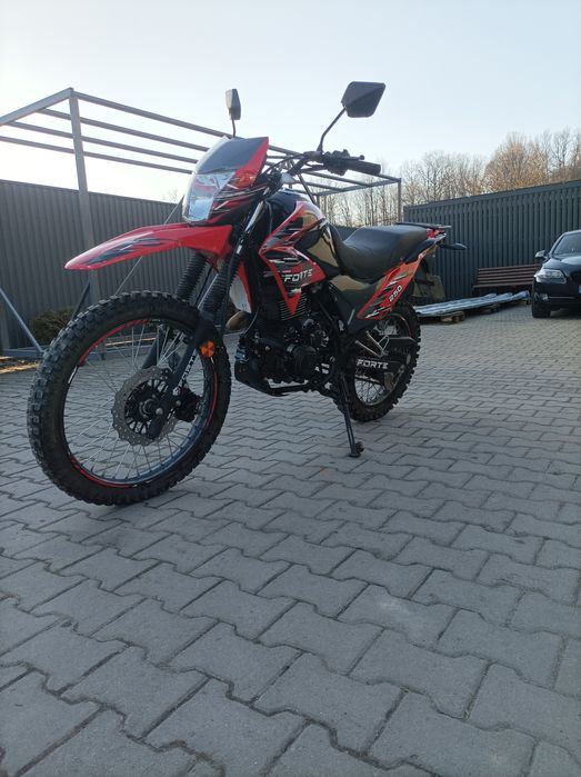 Продам мотоцикл форте 250