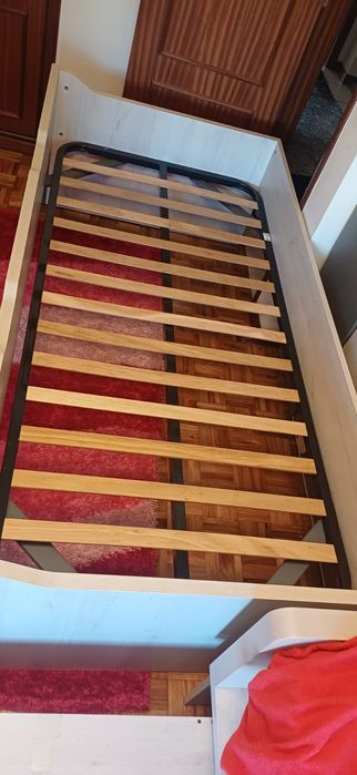 Camas individuais  solteiro