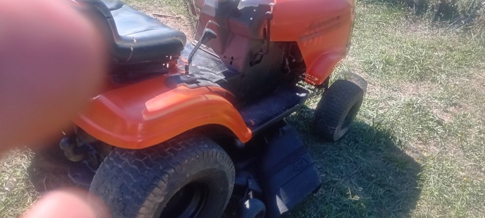 Tractor corta relva 16cv hiscuvarna