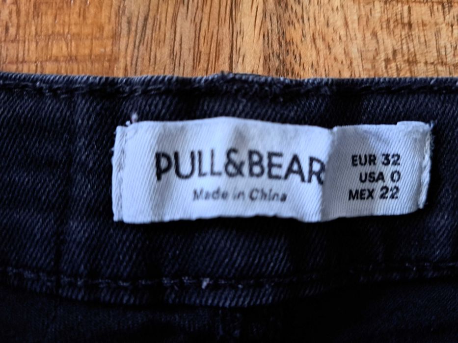 Jeansowe spodenki BULL&BEAR, r 32