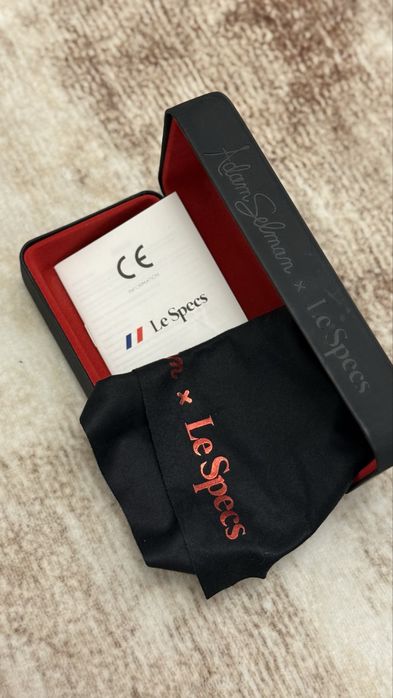 Сонцезахисні окуляри очки Le Specs x Adam Selman