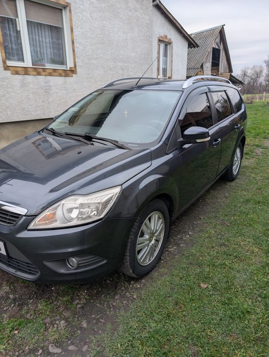 Форд фокус 2 2009 року.