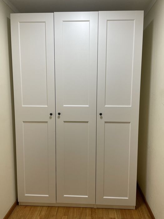 Guarda-roupa IKEA PAX/GRIMO 3 portas em excelente estado