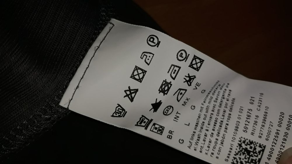 Продам реглан Hugo Boss оригинал