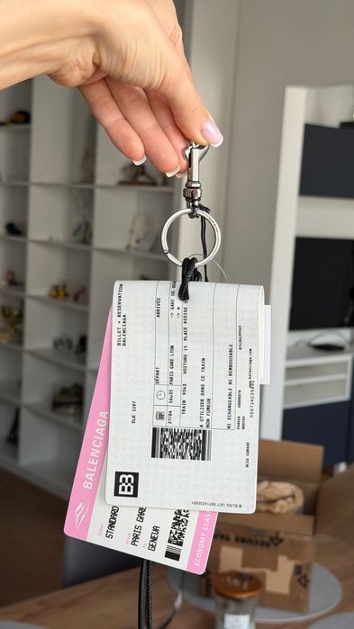 Sprzedam oryginalny brelok / charm Balenciaga “Tickets”