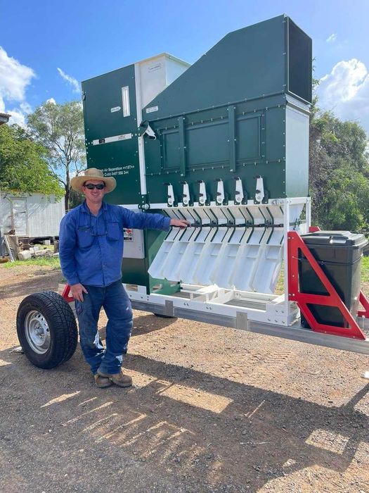 WIALNIA\Czyszczalnia do ziarna\Separator Do Zboża\ ISM-30