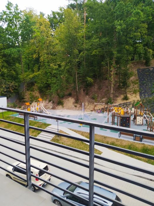 Продаж 2-кім квартири в заселеній новобудові