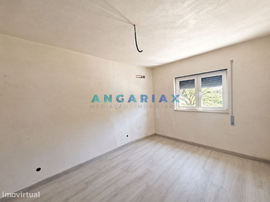 ANG1678 - Moradia T3 para Venda em Calvaria de Cima, Porto de Mós
