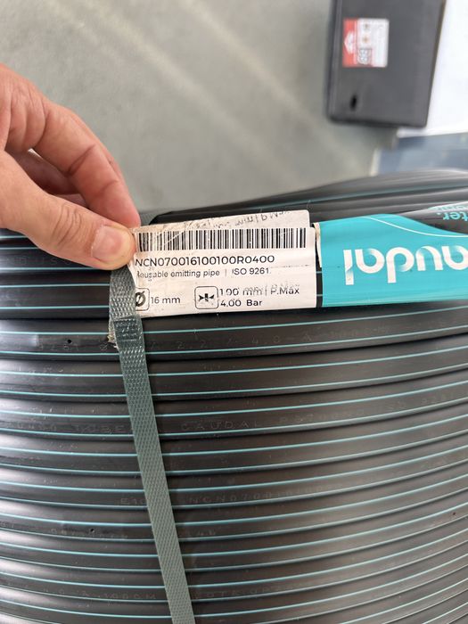 Tubo de irrigação por gotejamento