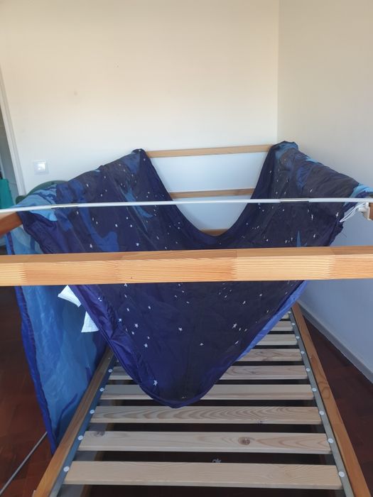 Cama reversível ikea