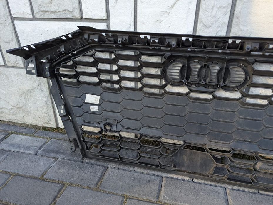 Atrapa grill chłodnicy Audi A3 8Y