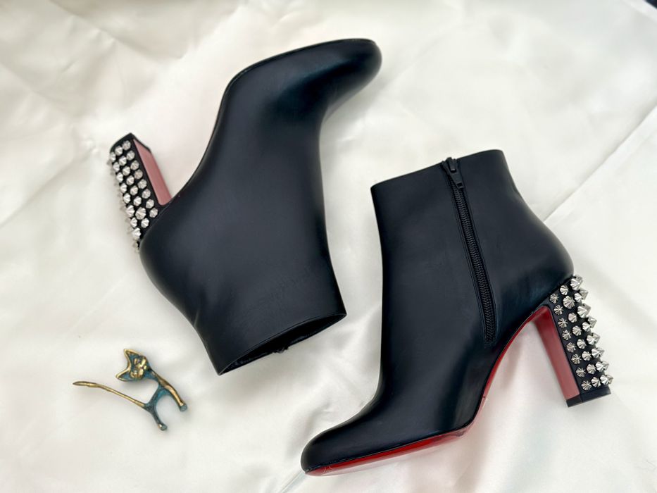 Туфлі Christian Louboutin, модель Suzy Falk