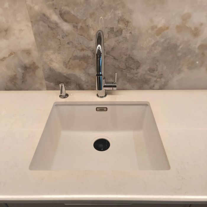 Blaty kuchenne z konglomeratu kwarcowego