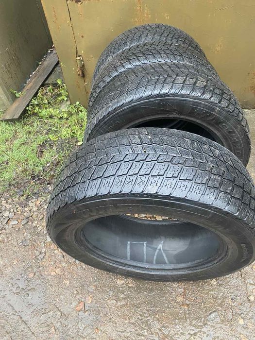 Комплект зимової гуми