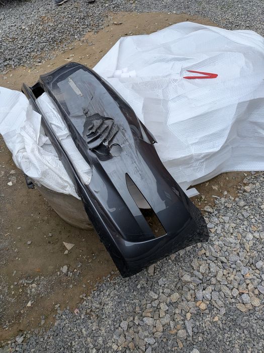 Бампер tesla model 3 pmng під відновлення