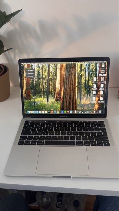 Macbook pro 13” - 2019 (Touch Bar) como novo