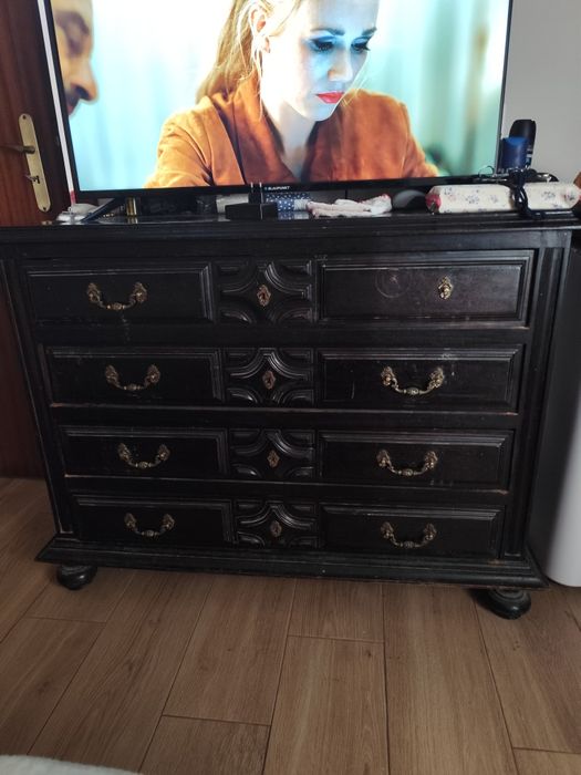 Cómoda 4 gavetas  madeira Maciça resistente+3 mesa Cabeceira  1,10 com