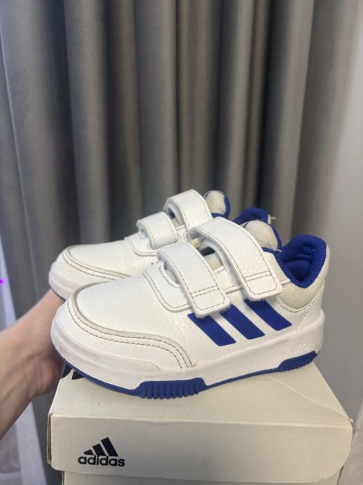 Красовки adidass 23.5 розмір,крокси next