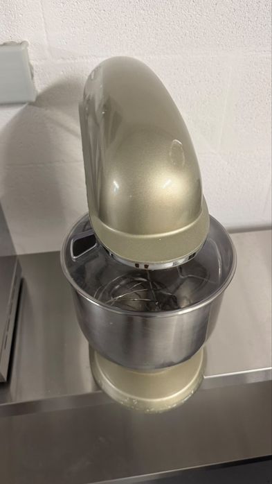 Batedeira planetaria profissional GGM gastro