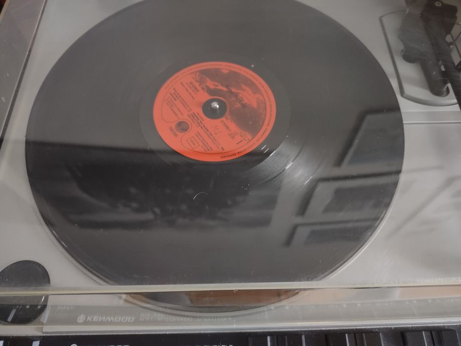 Gramofon Kenwood KD-33F