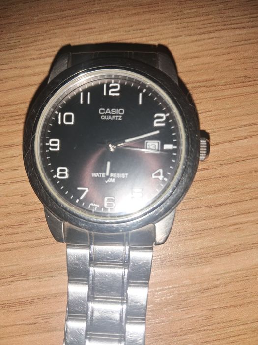 Продам часы касио , оригинал.