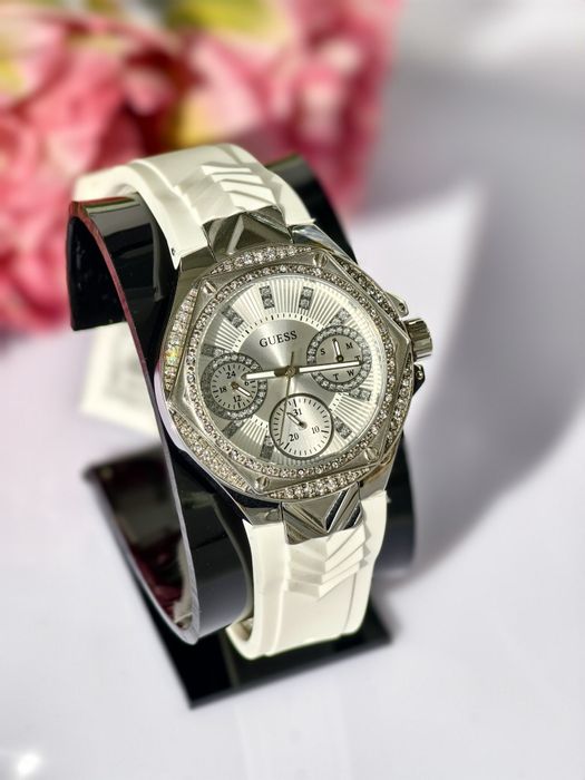 Жіночий годинник Guess