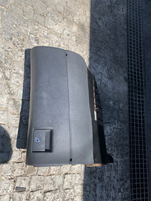 Porta luvas audi a4 b5 em perfeito estado