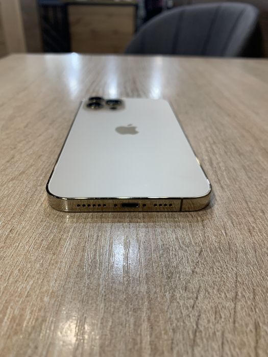 Iphone 12 Pro Max 256gb. Neverlock. Хороший стан. Обмін!