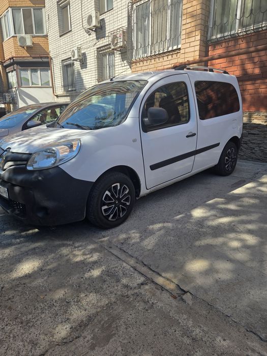 Автомобіль Рено кенго 2 Renault kangoo