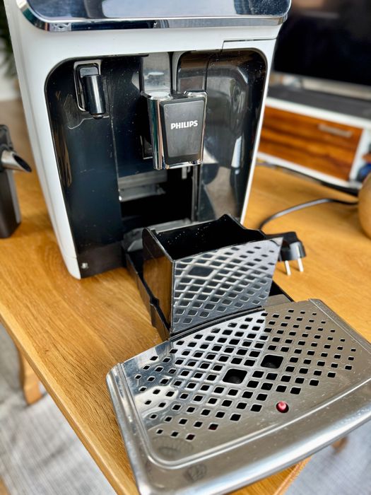 Ekspres Philips LatteGo EP2333/40