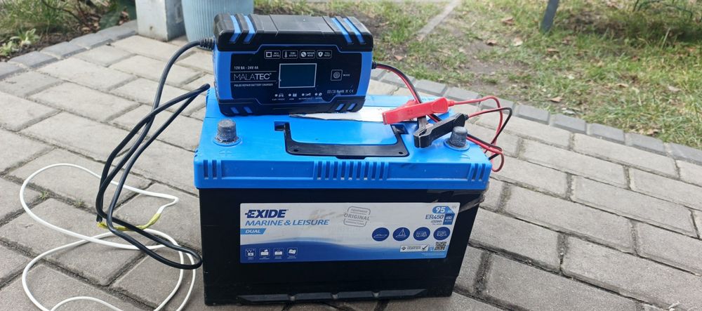 Akumulator Marine & Leisure Dual ER450 z prostownikiem