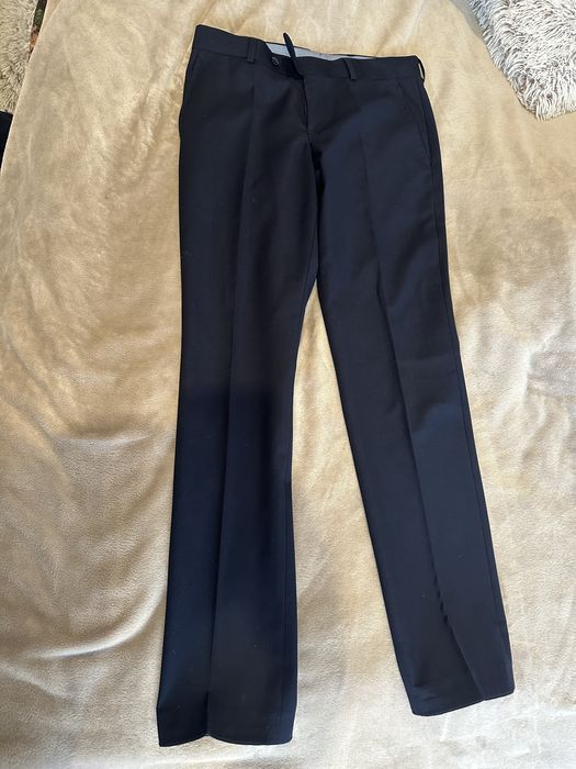 Garnitur meski slim na rożne okazje.