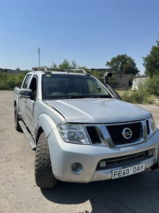 Продам Nissan Navara d40 2011 2.5d 4x4