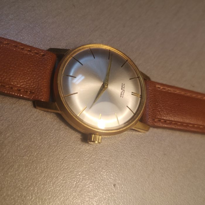 Zegarek mechaniczny Tourist