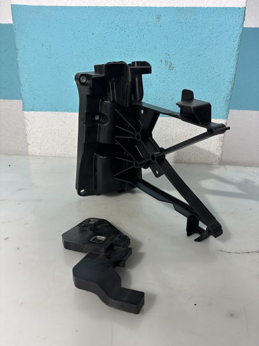 Kit Suportes / Guias Parachoque Mercedes-Benz GLC Original