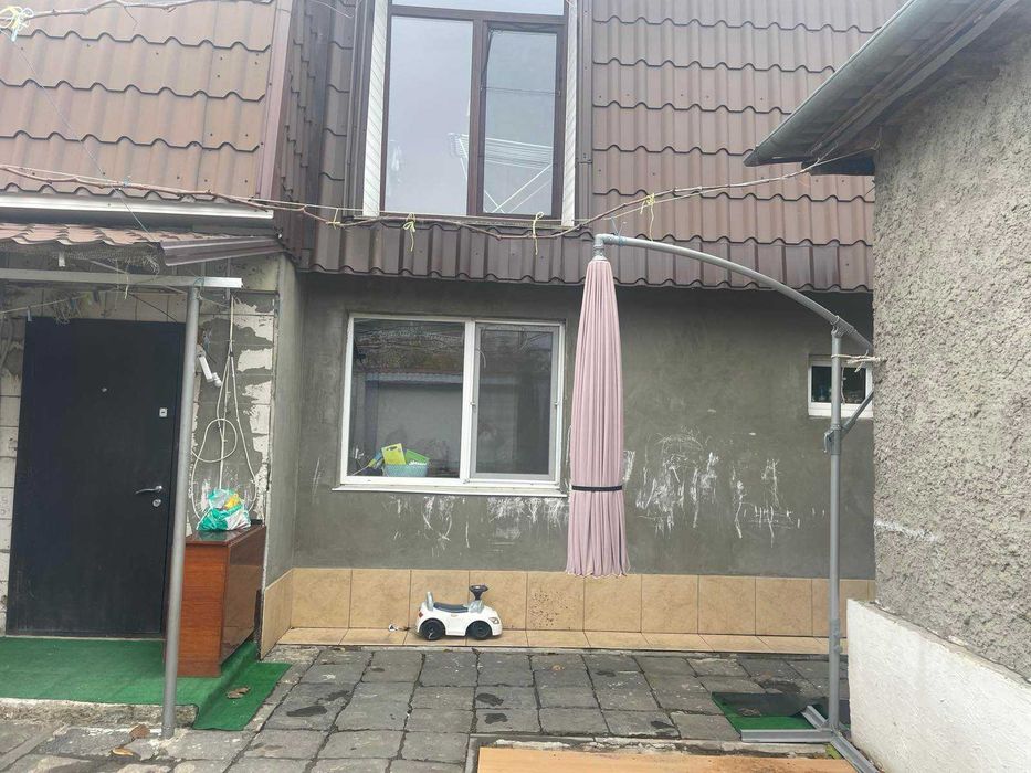 Толбухина/Жаботинского, ТЦ Мега дом, 2эт дом, зона отдыха, гараж