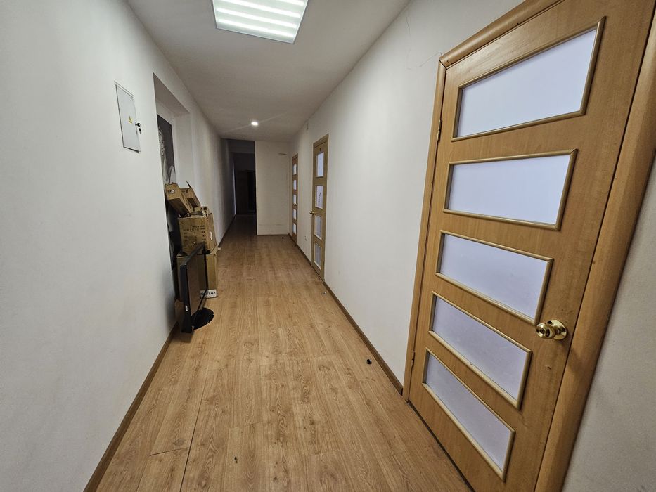 Продаж комерційного приміщення по вулиці Героїв УПА.