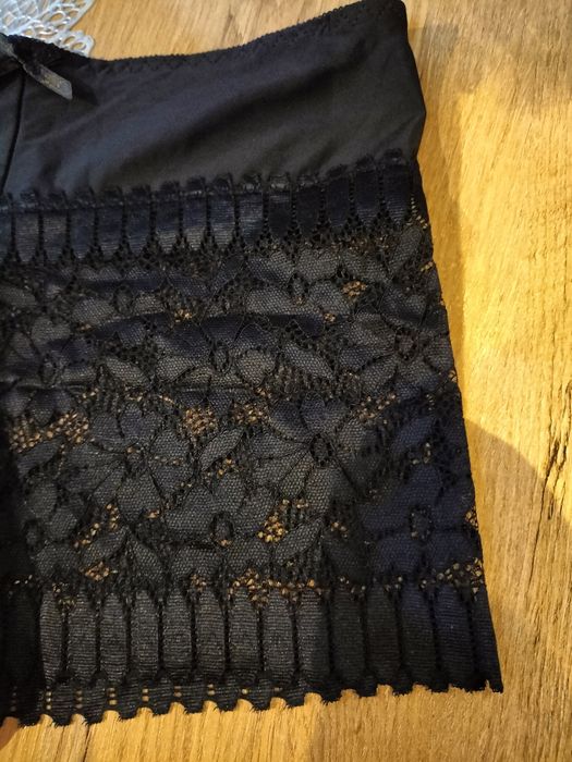 Majtki koronkowe. Bokserki. Rozm. M