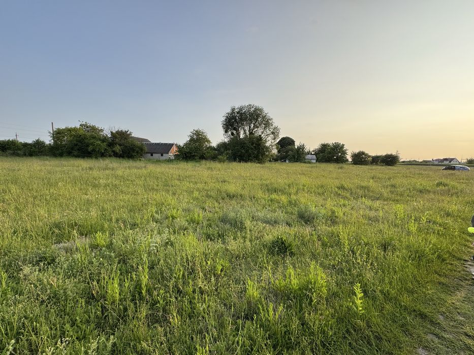 Продам земельну ділянку під забудову