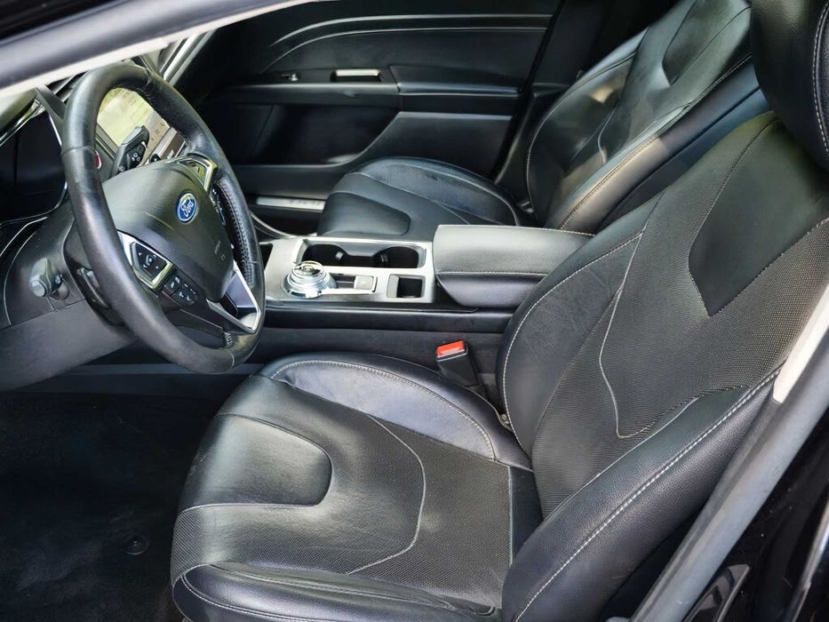 Ford Fusion Titanium      2019