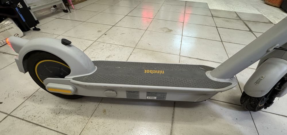 Segway ninebot MAX G30 LE